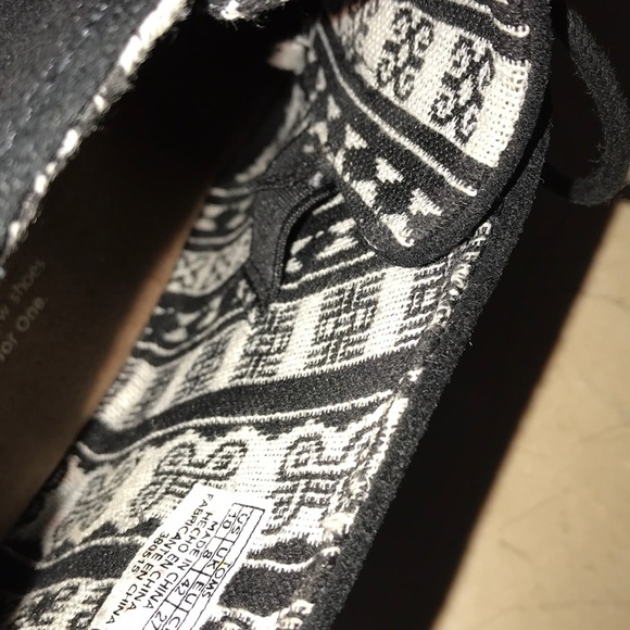 Black Suede Toms Desert Wedges - Picture 7 of 7